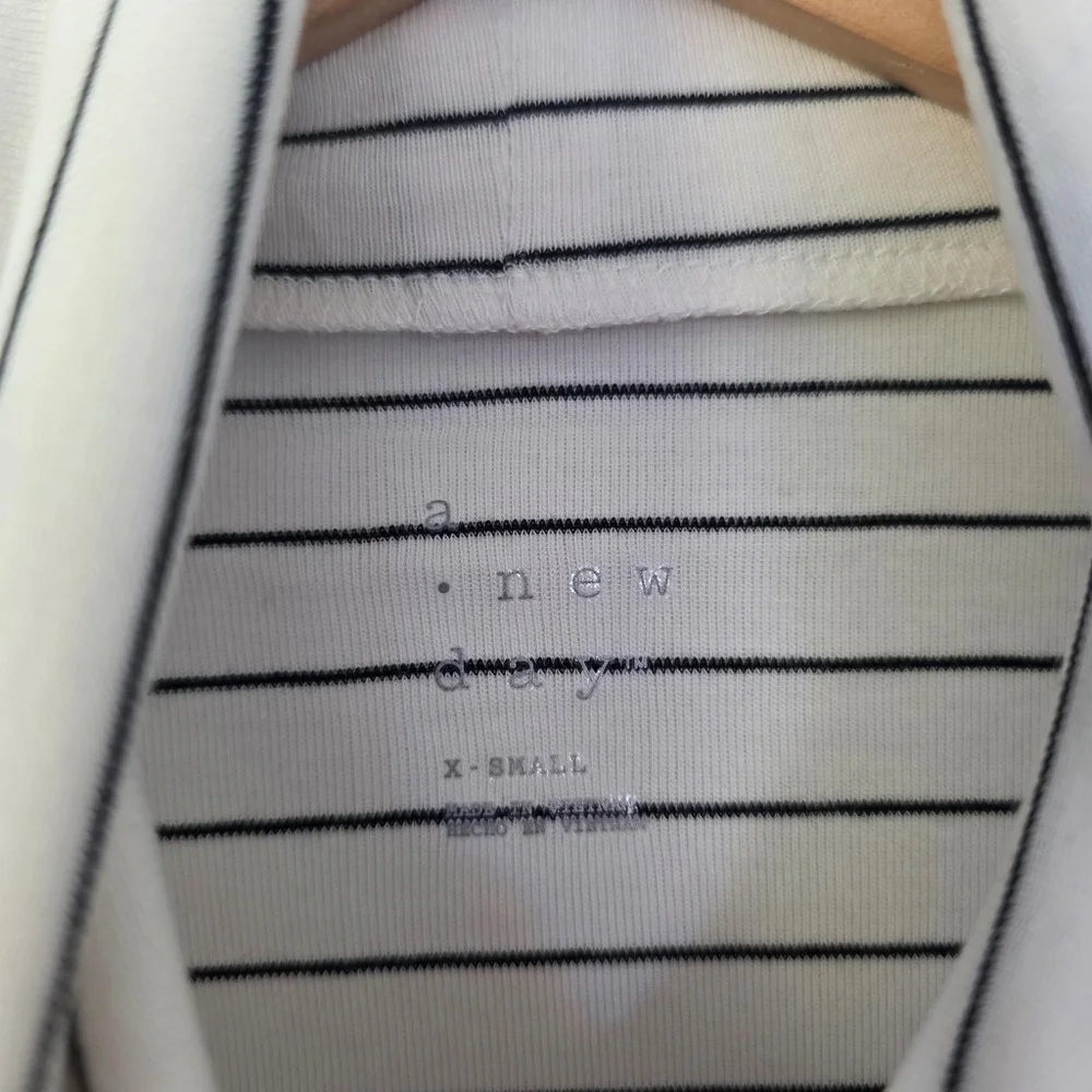 A New Day Women's‎ Short Sleeve Striped Turtleneck - Picture 3 of 4